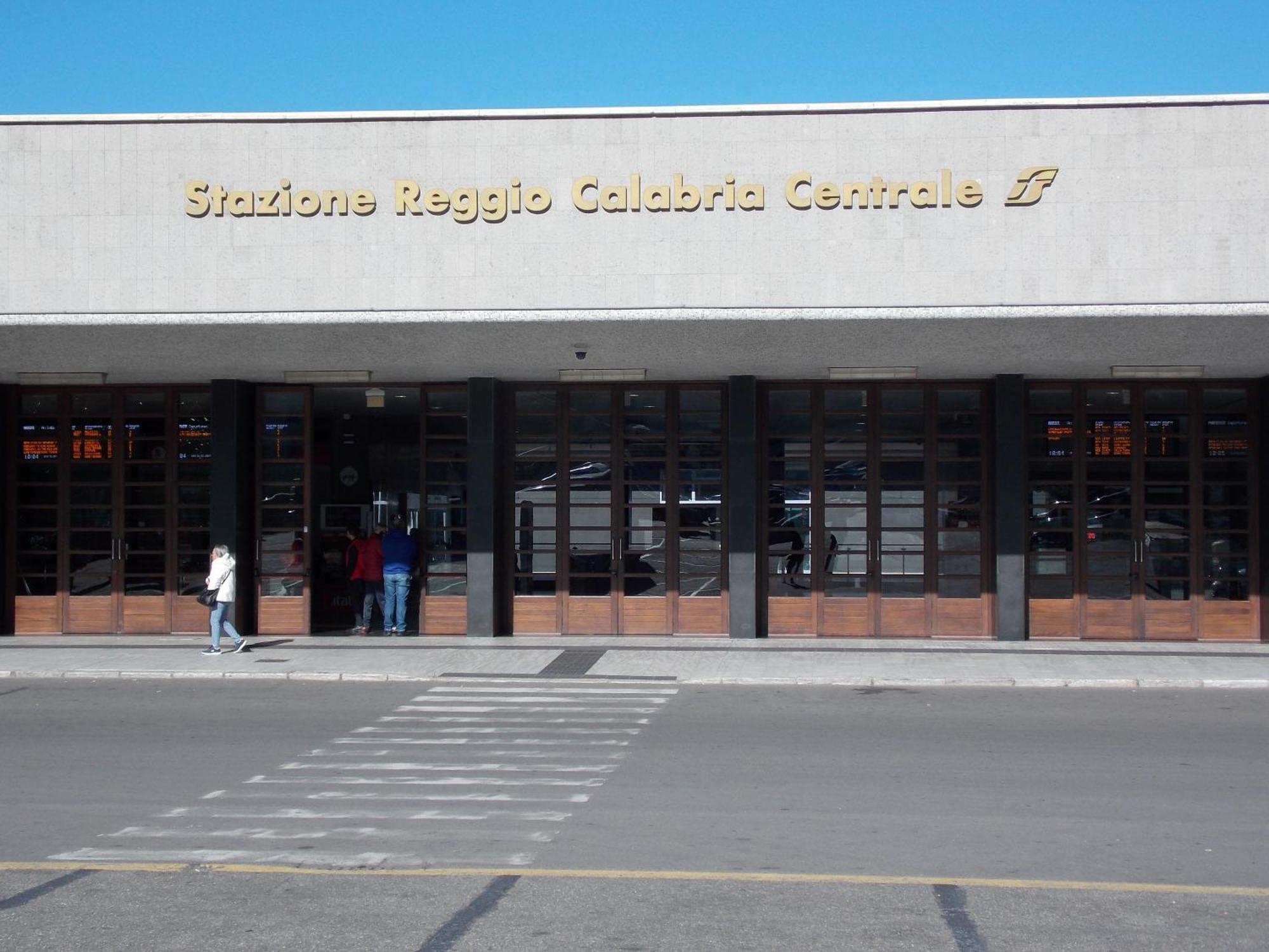Central Palace Reggio di Calabria Zewnętrze zdjęcie